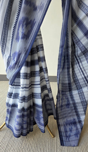 'NILOY' Handwoven Cotton Dhonekhali Saree