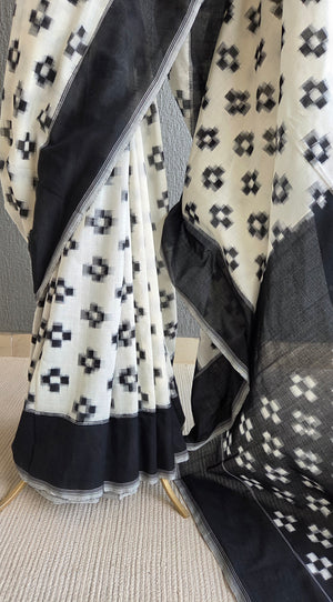 'INKWELL' Handwoven Pochampally Ikat Cotton Saree