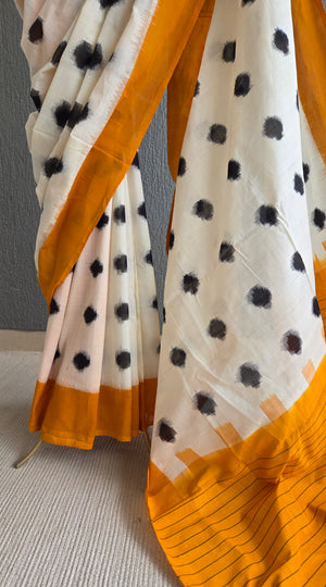 'BULLET POINTS' Handwoven Pochampally Ikat Cotton Saree