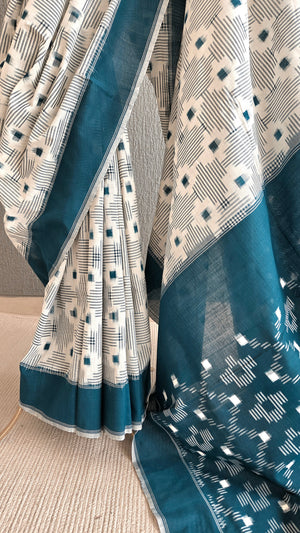 'MATRIX' Handwoven Pochampally Ikat Cotton Saree