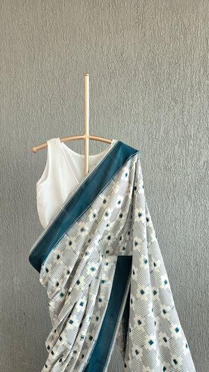 'MATRIX' Handwoven Pochampally Ikat Cotton Saree