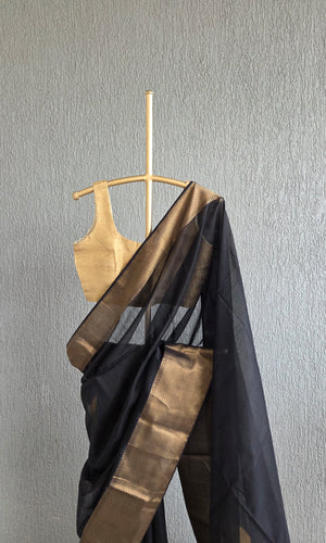 'GHAT' Handwoven Silk-Cotton Maheshwari Saree