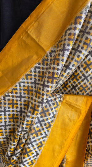 ‘RACHAKONDAL’ Handwoven Pochampally Ikat Silk Saree