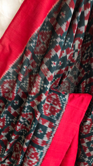 'CHROMATIC DIALOGUE' Handwoven Pochampally Ikat Cotton Saree
