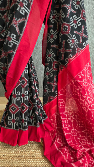 'AFTERIMAGE' Handwoven Pochampally Ikat Cotton Saree