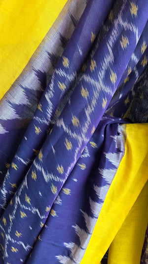 'OPPOSITES ATTRACT' Handwoven Pochampally Ikat Cotton Saree
