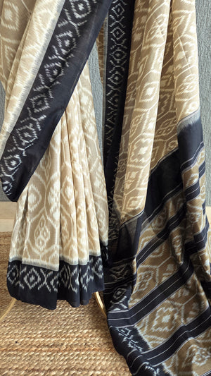 'TONAL SHIFT' Handwoven Pochampally Ikat Cotton Saree