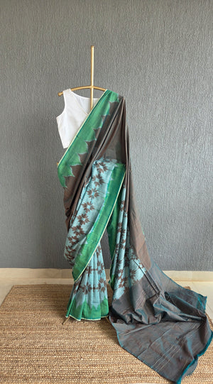 'HUE IN TRANSIT' Handwoven Pochampally Ikat Cotton Saree