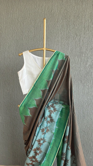'HUE IN TRANSIT' Handwoven Pochampally Ikat Cotton Saree