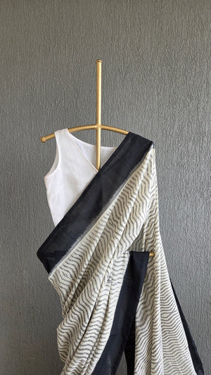 'REFRACTION' Handwoven Pochampally Ikat Cotton Saree