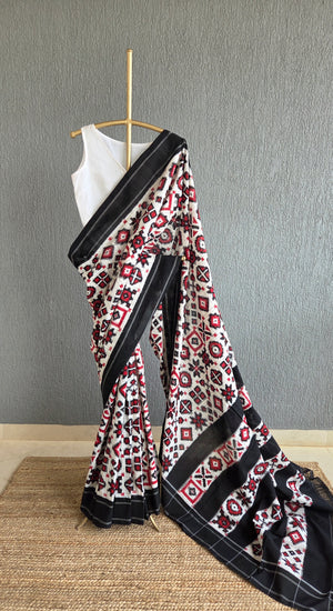 'A CERTAIN BRILLLIANCE' Handwoven Pochampally Double Ikat Cotton Saree