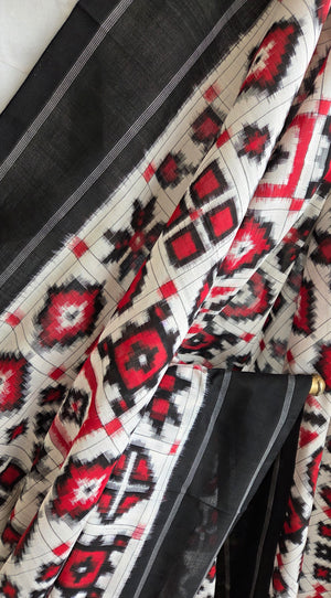 'A CERTAIN BRILLLIANCE' Handwoven Pochampally Double Ikat Cotton Saree