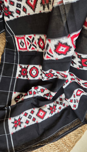 'A CERTAIN BRILLLIANCE' Handwoven Pochampally Double Ikat Cotton Saree