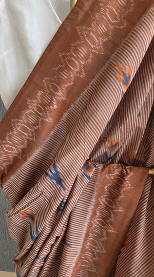 'THE THIRD COLOUR' Handwoven Pochampally Ikat Cotton Saree