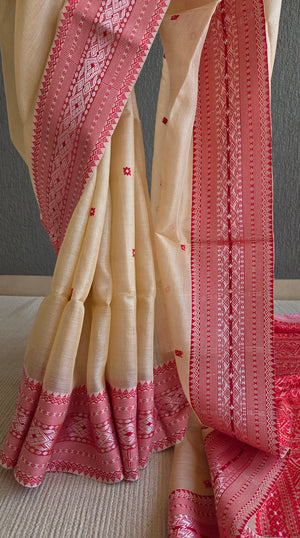 'NARAYANI' Handwoven Bengal Tussar Silk Saree