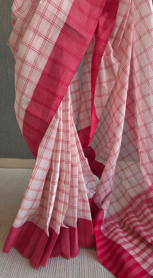 'MADHURIMA' Handwoven Cotton Dhonekhali saree