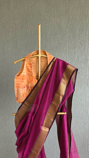 'ASHA: BERRY' Handwoven Silk-Cotton Maheshwari Saree