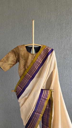 'SPHATIK' Handwoven Cotton-Kuttu Gadwal Saree