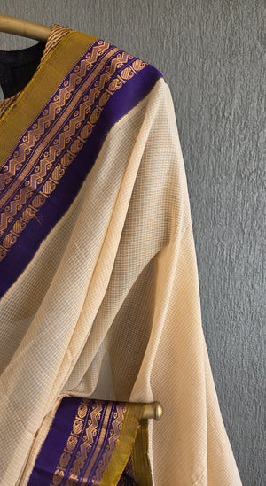'SPHATIK' Handwoven Cotton-Kuttu Gadwal Saree