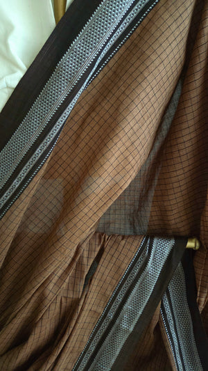 'VEDAVATHI' Handwoven Ilkal Silk Pallu Saree