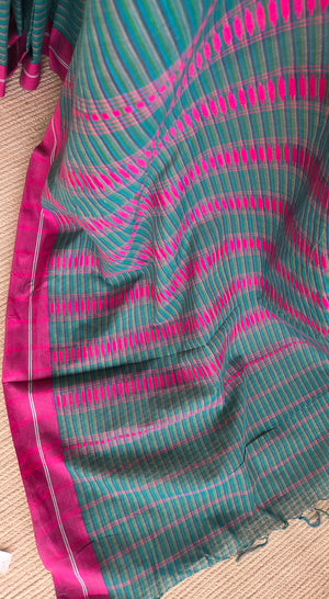 'RAJESHWARI' Handwoven Begumpuri Saree