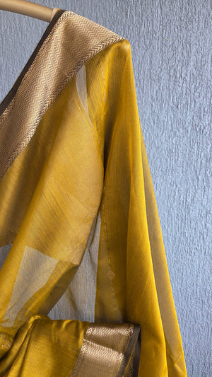 'DHANALAKSHMI: MUSTARD' Handwoven Silk-Cotton Maheshwari Saree