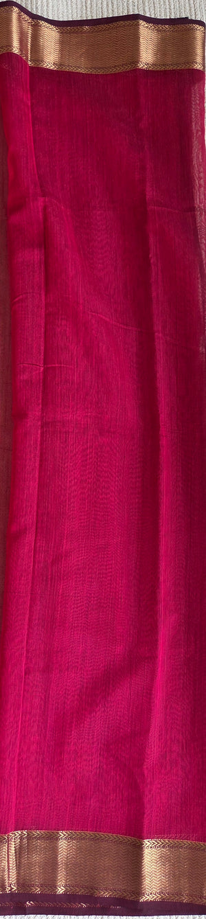 'DHANALAKSHMI: RASPBERRY' Handwoven Silk-Cotton Maheshwari Saree