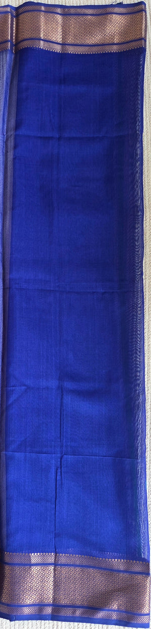 'AVYUKTA: PINK DUAL-TONED' Handwoven Silk-Cotton Maheshwari Saree