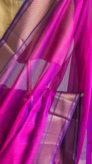 'AVYUKTA: PINK DUAL-TONED' Handwoven Silk-Cotton Maheshwari Saree