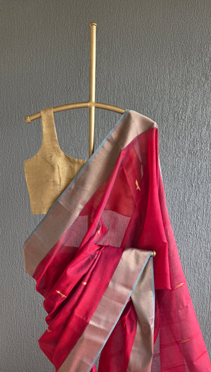'NEERAJA' Handwoven Silk-Cotton Maheshwari Saree