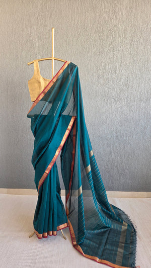'NANDITHA: DARK TEAL' Handwoven Silk-Cotton Maheshwari Saree