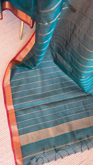 'NANDITHA: DARK TEAL' Handwoven Silk-Cotton Maheshwari Saree
