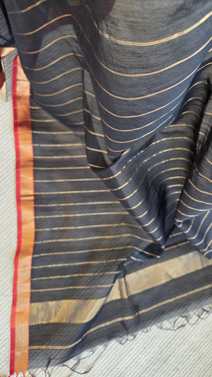 'NANDITHA: BLACK' Handwoven Silk-Cotton Maheshwari Saree