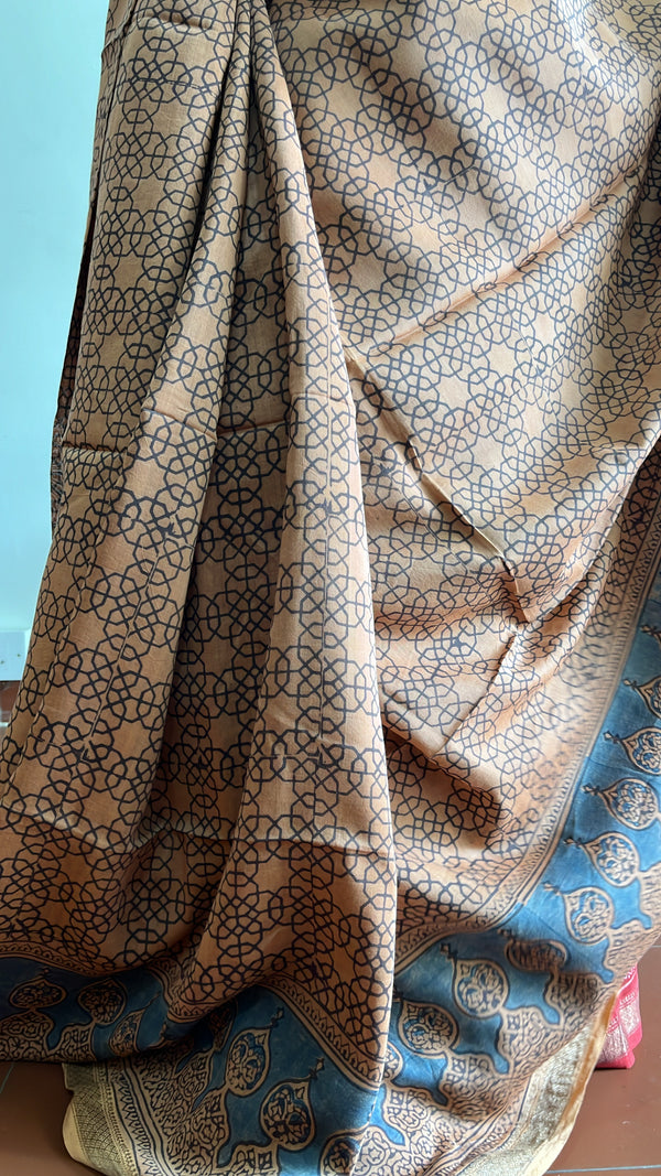 'KAMLAPATI: Manjista' Handblock printed Ajrakh on Handwoven Maheshwari