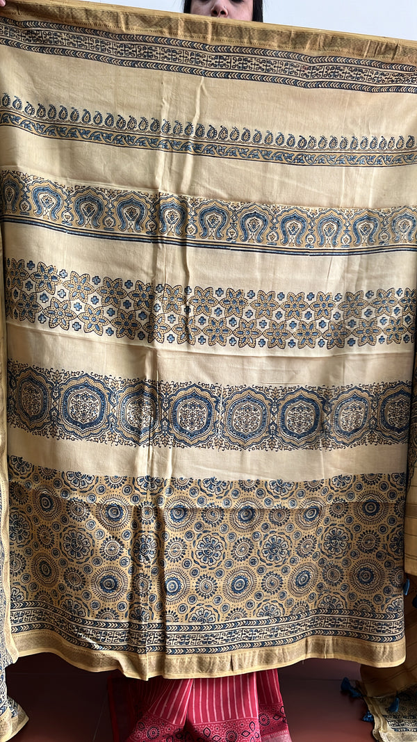 Durgawati: Yellow- indigo