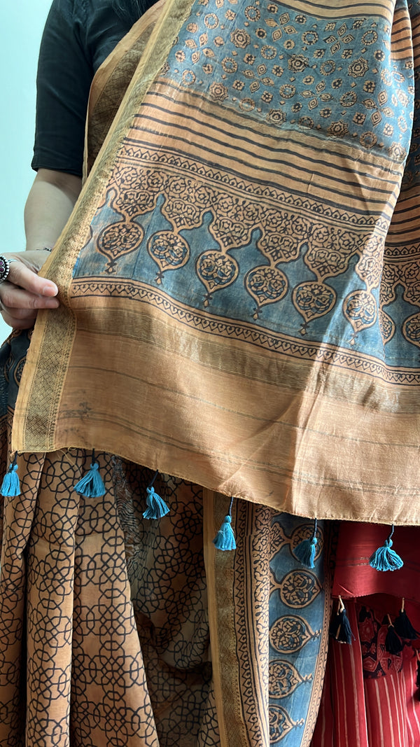 'KAMLAPATI: Manjista' Handblock printed Ajrakh on Handwoven Maheshwari