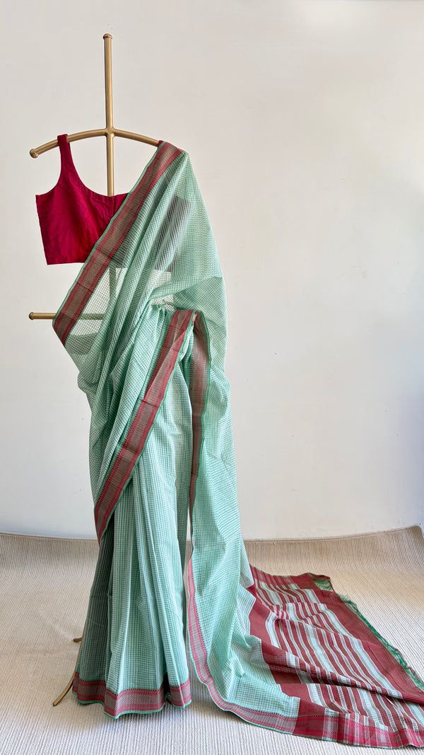 'SADAPHULI' Handwoven Mangalagiri Cotton Saree
