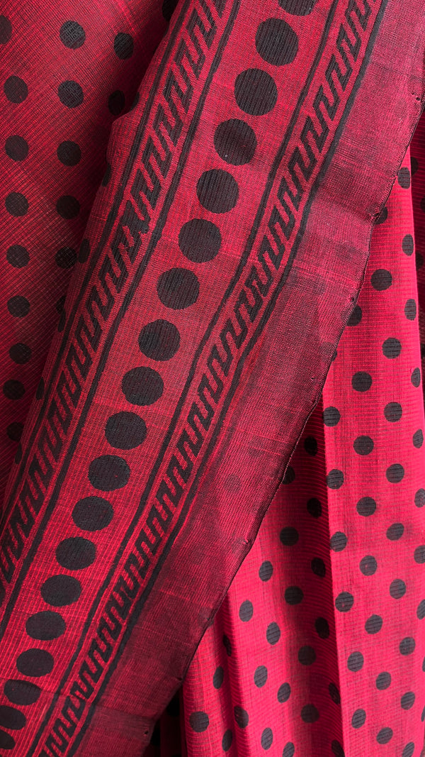 'VRITTA : Maroon' Mangalagiri Cotton Saree