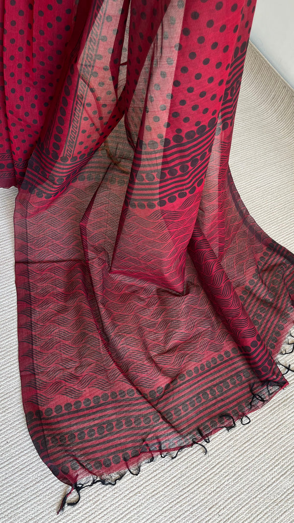 'VRITTA : Maroon' Mangalagiri Cotton Saree