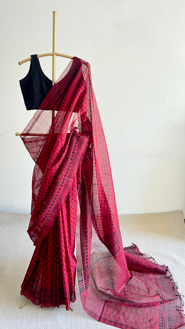 'VRITTA : Maroon' Mangalagiri Cotton Saree