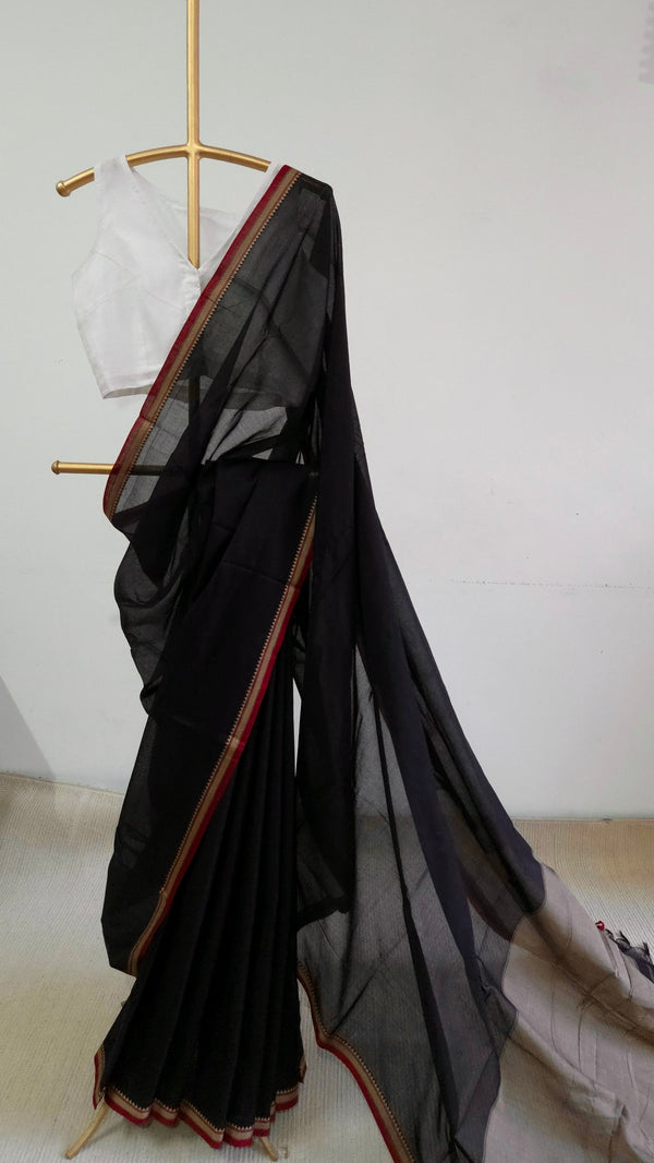 'CHARITHA' Handwoven Andhra Cotton Saree