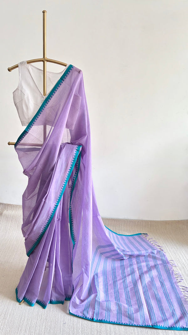 'ANAYA: Lavender' Handwoven Begumpuri Cotton Saree