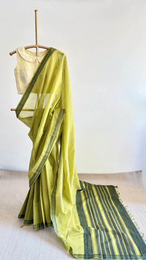 'KAMANIYA' Handwoven Mangalagiri Cotton Saree