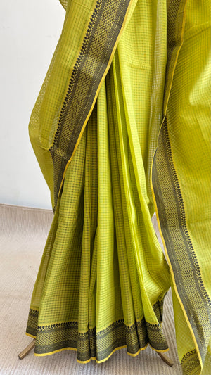 'SUMERU' Handwoven Mangalagiri Cotton Saree