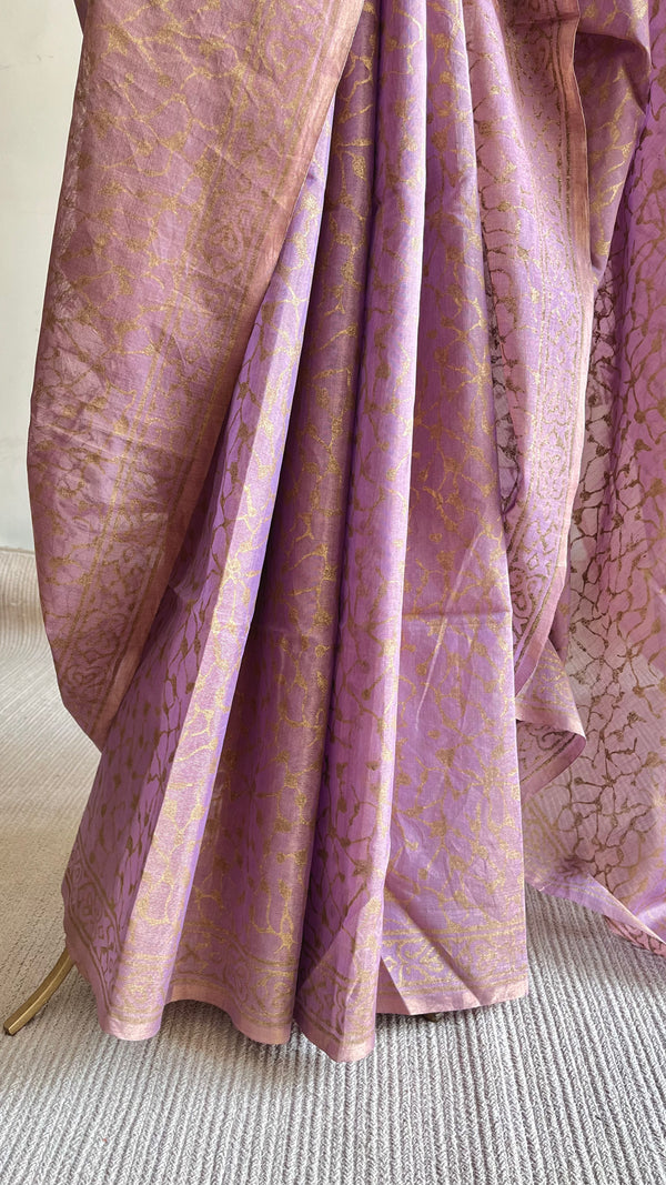 'CHANDELLAS' Handwoven Tissue Maheshwari Saree