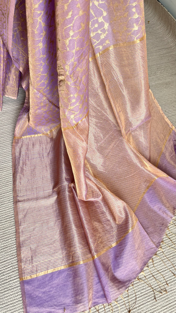 'CHANDELLAS' Handwoven Tissue Maheshwari Saree