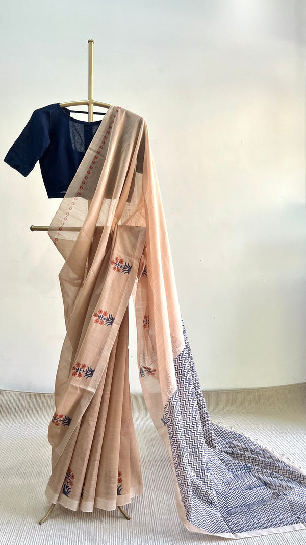 'MALLIKA : Beige' Mangalagiri Cotton Saree