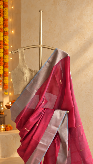 'NEERAJA' Handwoven Silk-Cotton Maheshwari Saree