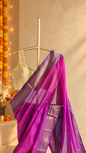 'AVYUKTA: PINK DUAL-TONED' Handwoven Silk-Cotton Maheshwari Saree