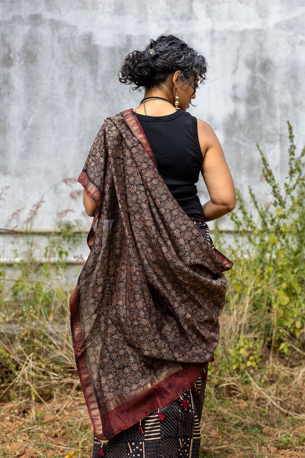 'SAMYAK: Black-Red' Ajrakh Maheshwari Handloom Saree